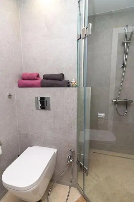 Georgi'S 1 Bedroom Quiet Apartment With Garage 索菲亞 保加利亚